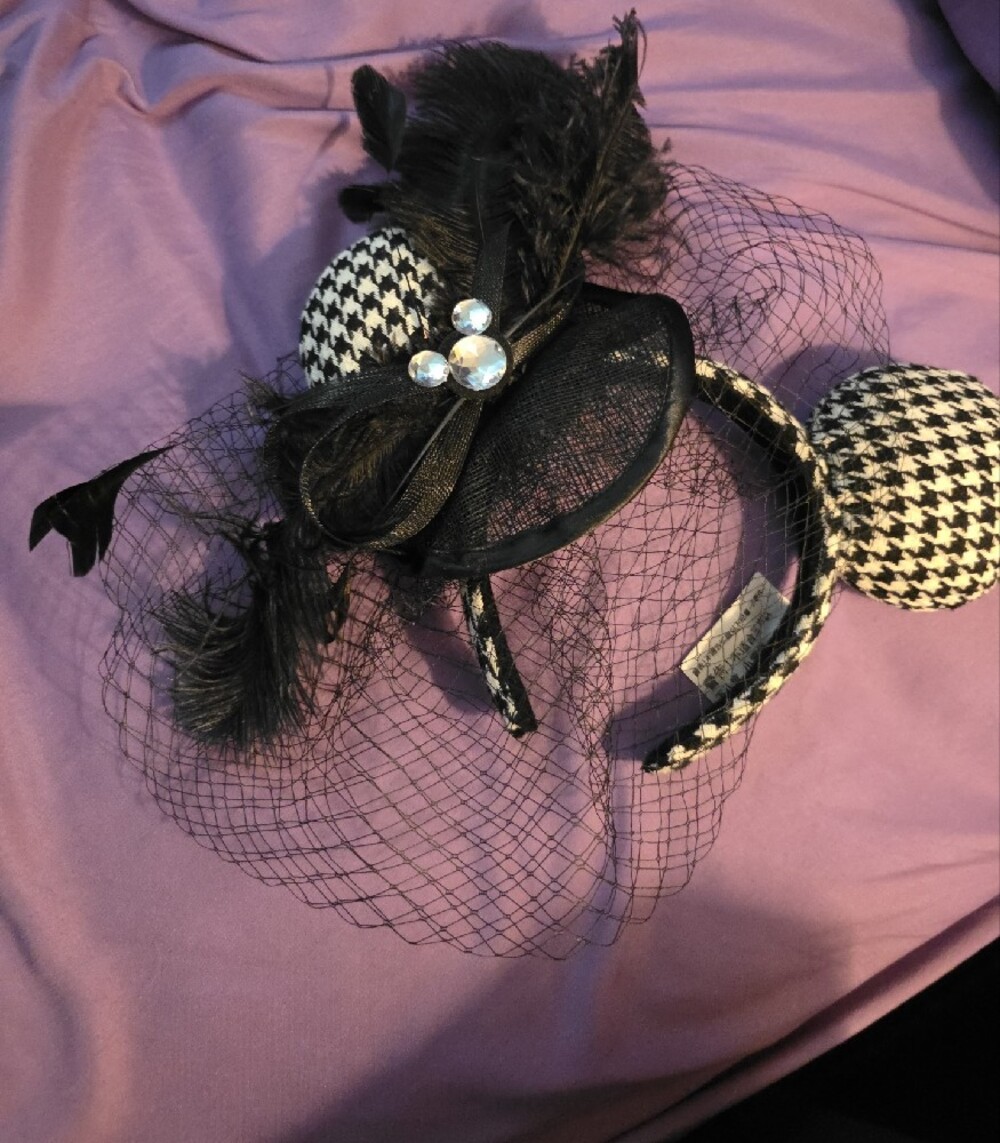 Disney Ears Black & White Houndstooth Veiled Headband Fascinator - Picture 2 of 6